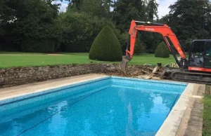 Quiénes Somos mosaic swimming pool renovations